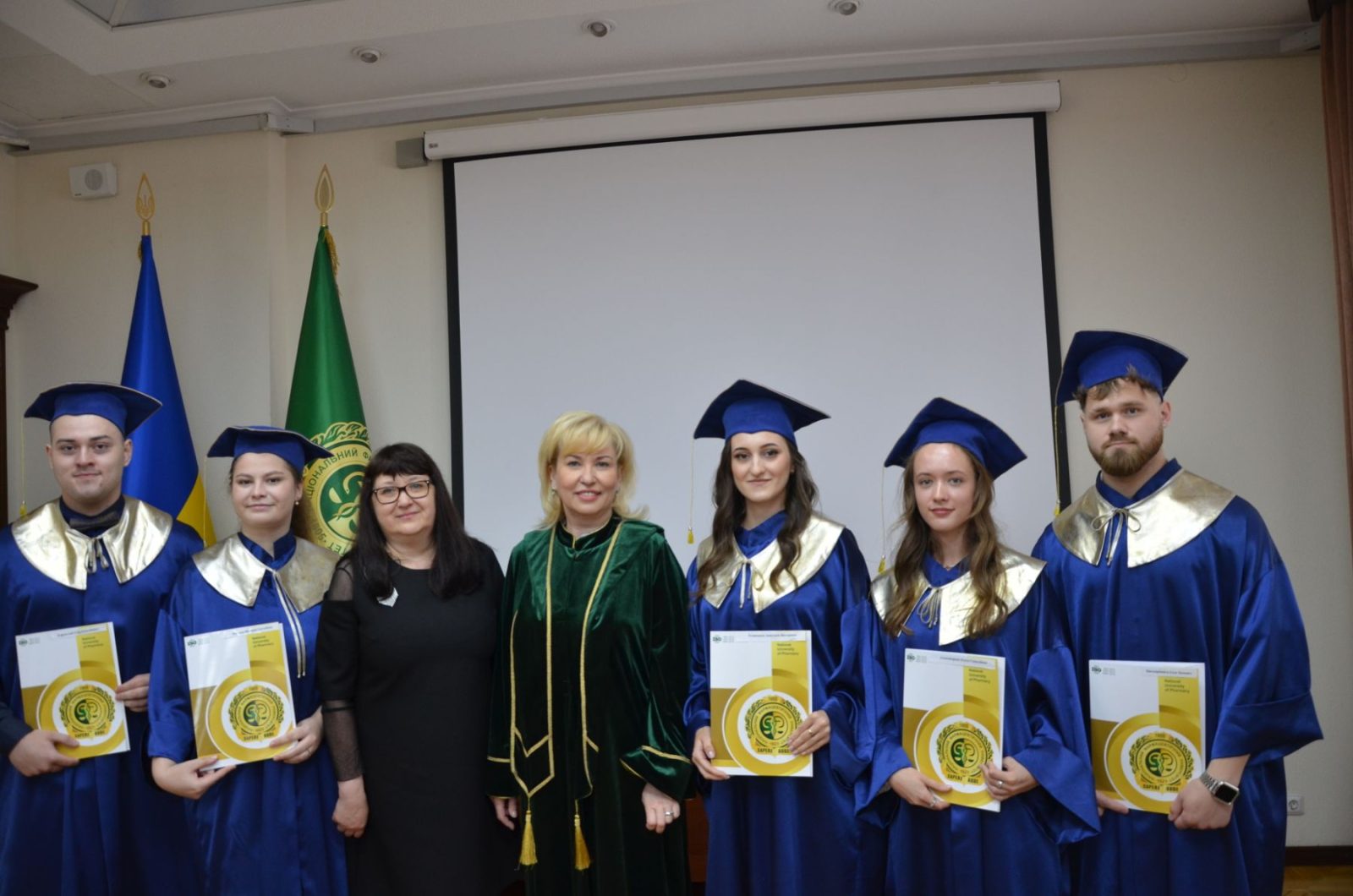 Вітаємо випускників інтернатури зі спеціальності «Фармація» 2024–2025!!!